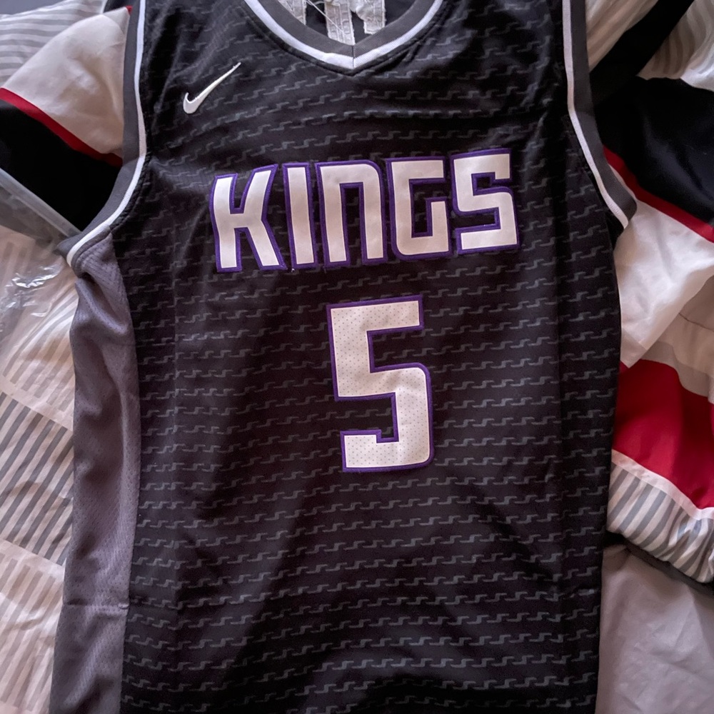 De’Aaron Fox jersey